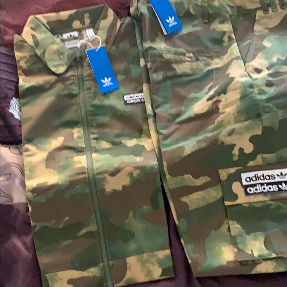 Adidas Camouflage track pants suit size Lg